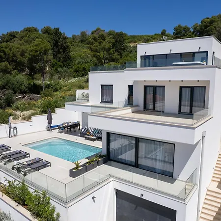 Oasis Villa