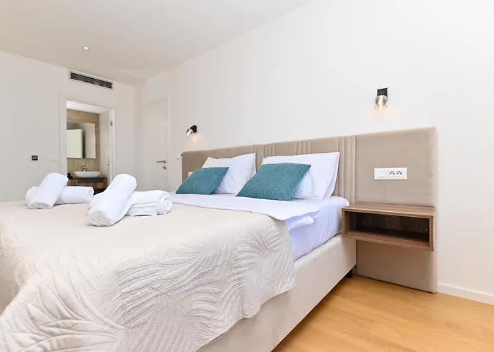Oasis Willa Trogir