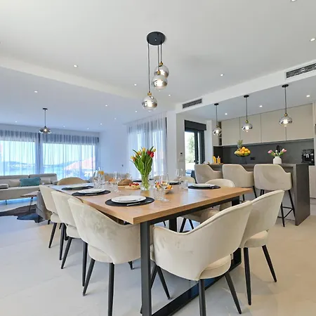 Oasis Willa Trogir