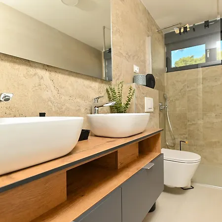 Oasis Villa *