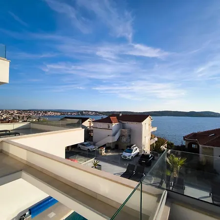 Oasis Villa