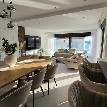 Oasis Villa *